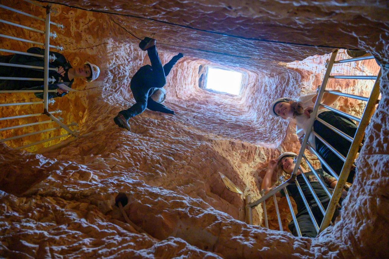 Ali's Underground Studio Coober Pedy Exterior foto