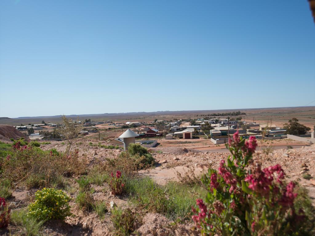 Ali's Underground Studio Coober Pedy Exterior foto